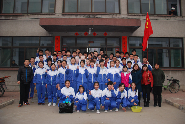 市特教中心開(kāi)展走進(jìn)尚莊社區(qū)志愿服務(wù)活動(dòng)